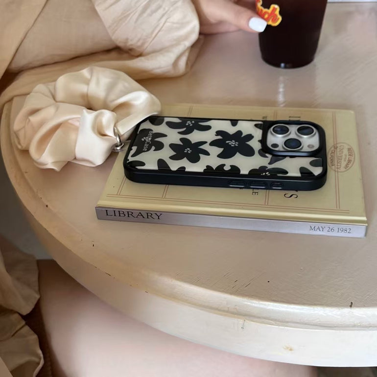 Flower Designer Case For iPhone With Fluffy Bracelet