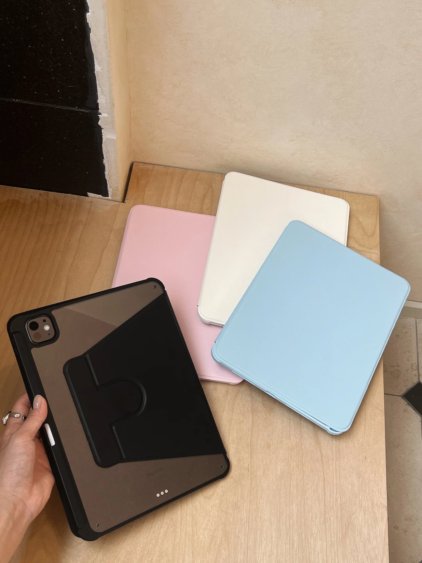 Folding Stand iPad Case – Sleek Magnetic Flip Cover with Pencil Holder