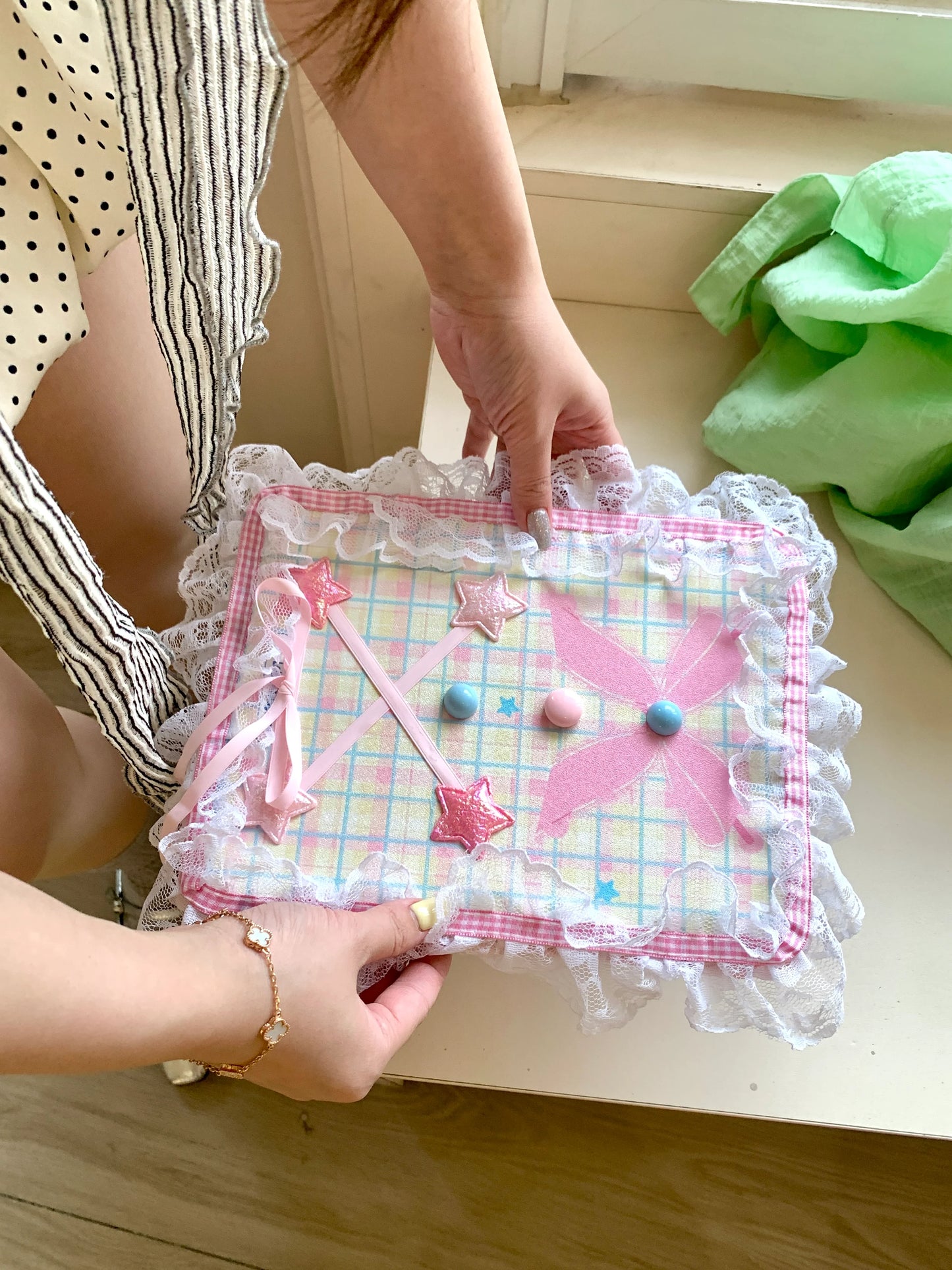 Kawaii Lace iPad Case with Plaid & Pastel Star Stand