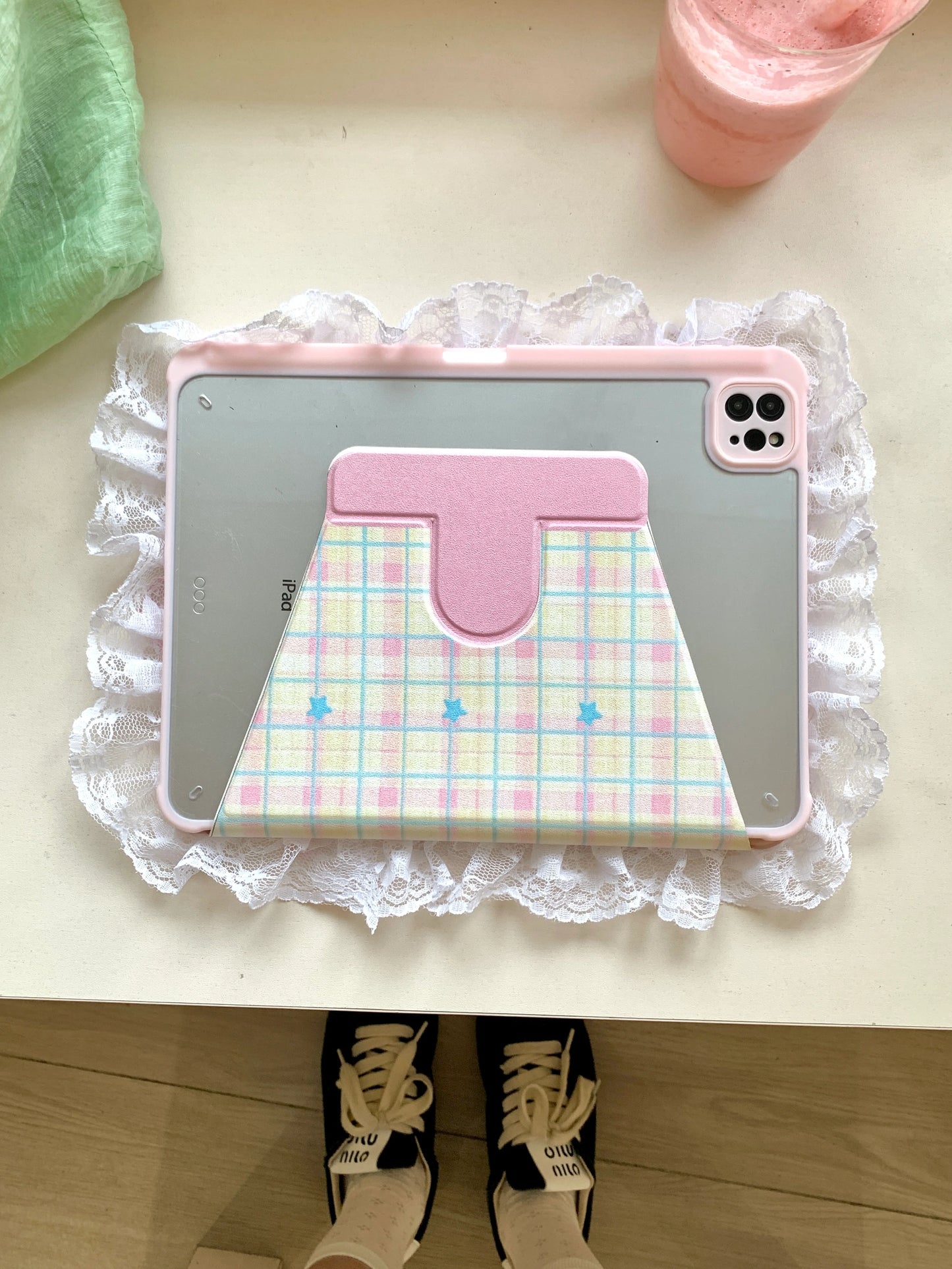 Kawaii Lace iPad Case with Plaid & Pastel Star Stand