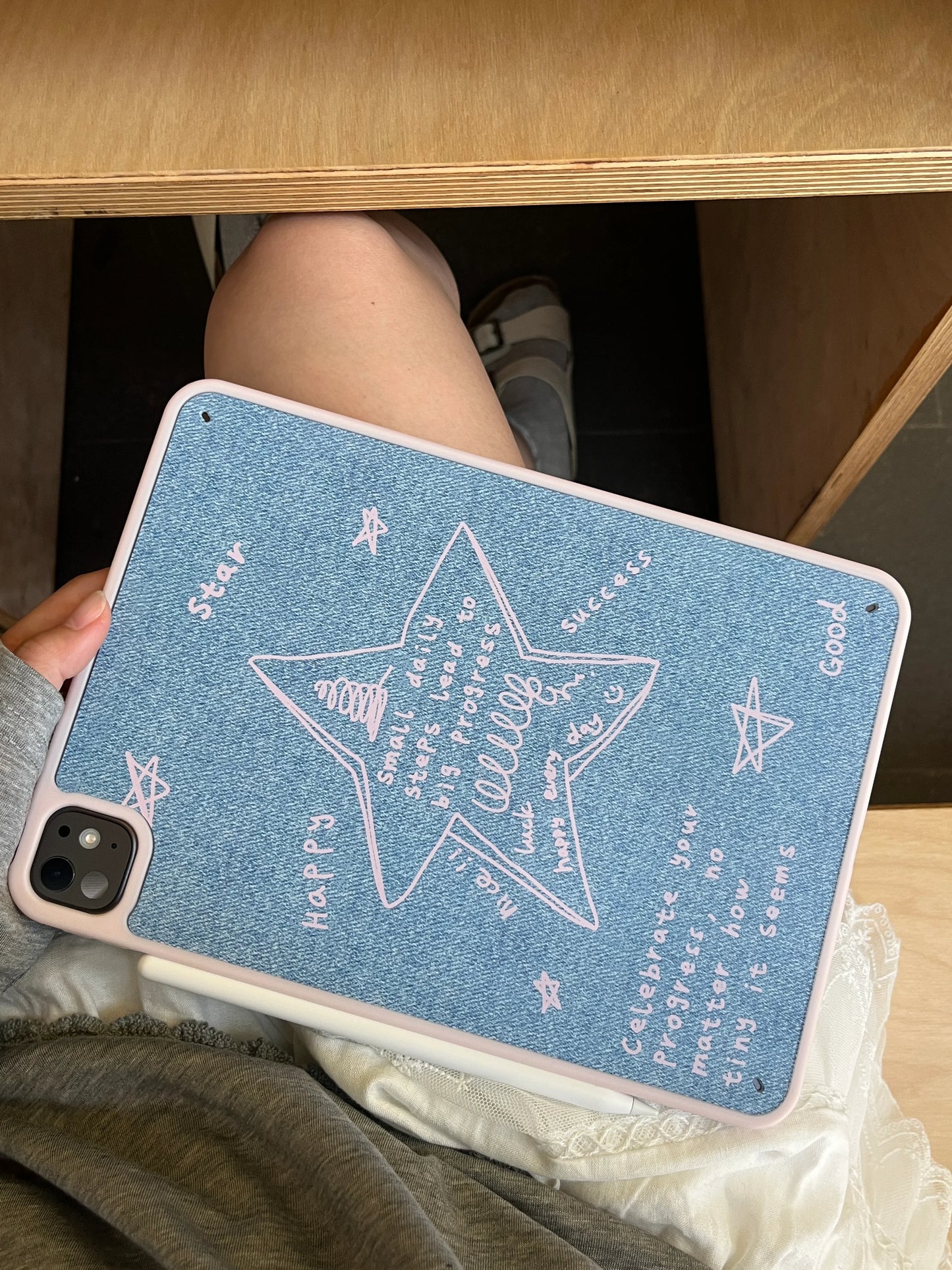 Motivational Star Print iPad Case – Denim Look Soft Back Cover with Positive Quotes