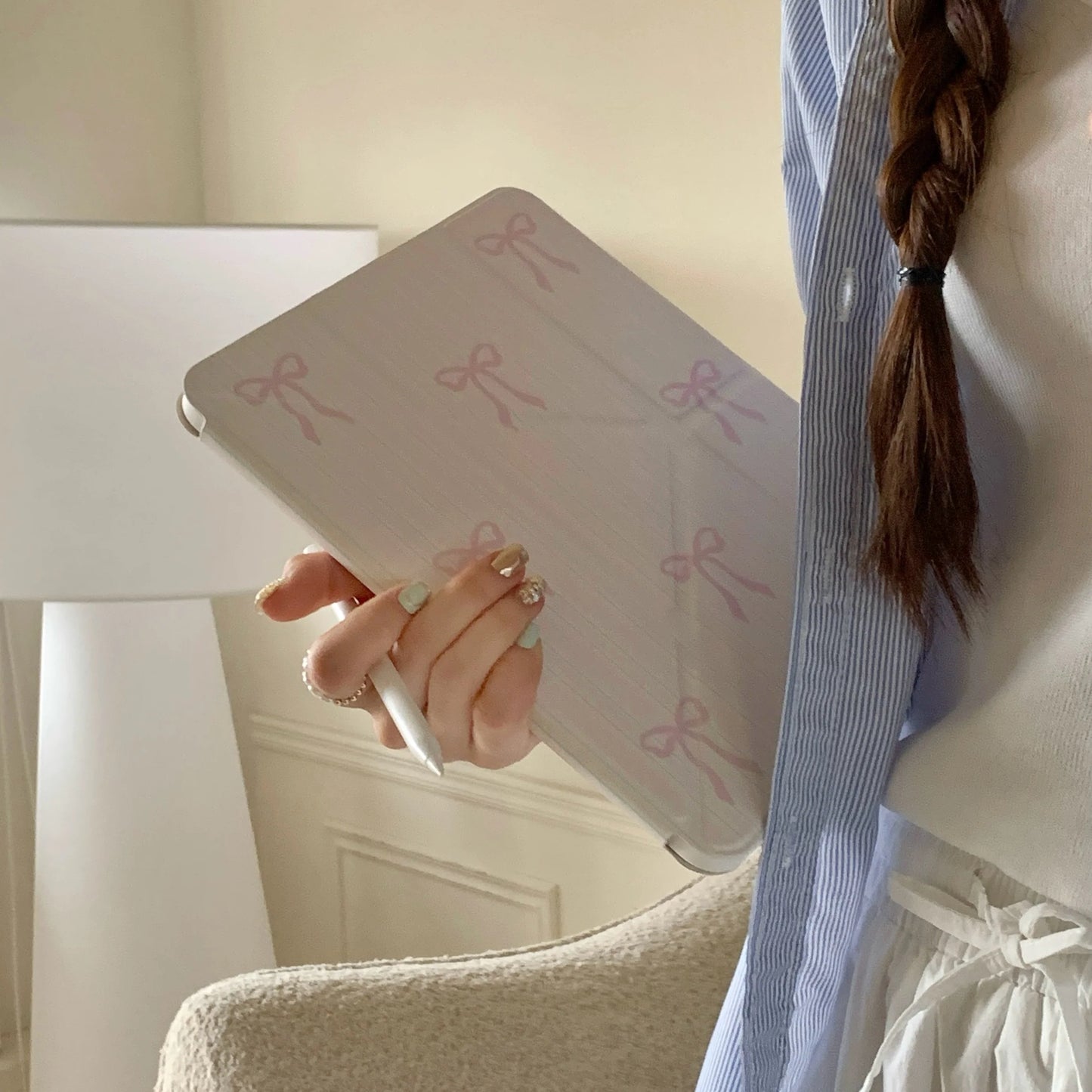 Kawaii Pink Bow iPad Case with Pencil Holder – Magnetic Smart Cover