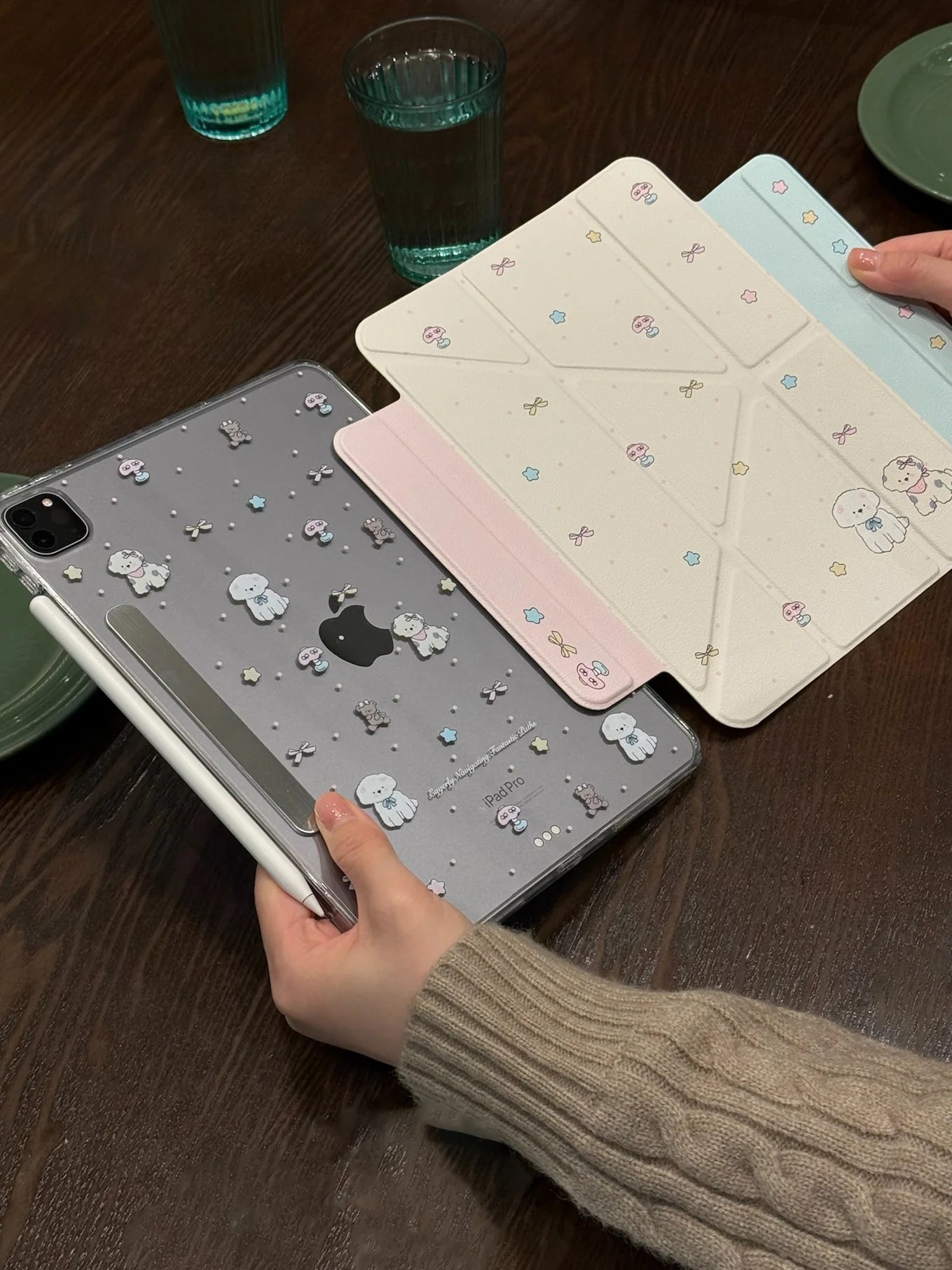 Cute Cartoon iPad Case with Magnetic Stand & Transparent Back – Pearl Bunny & Star Pattern Foldable Case for iPad