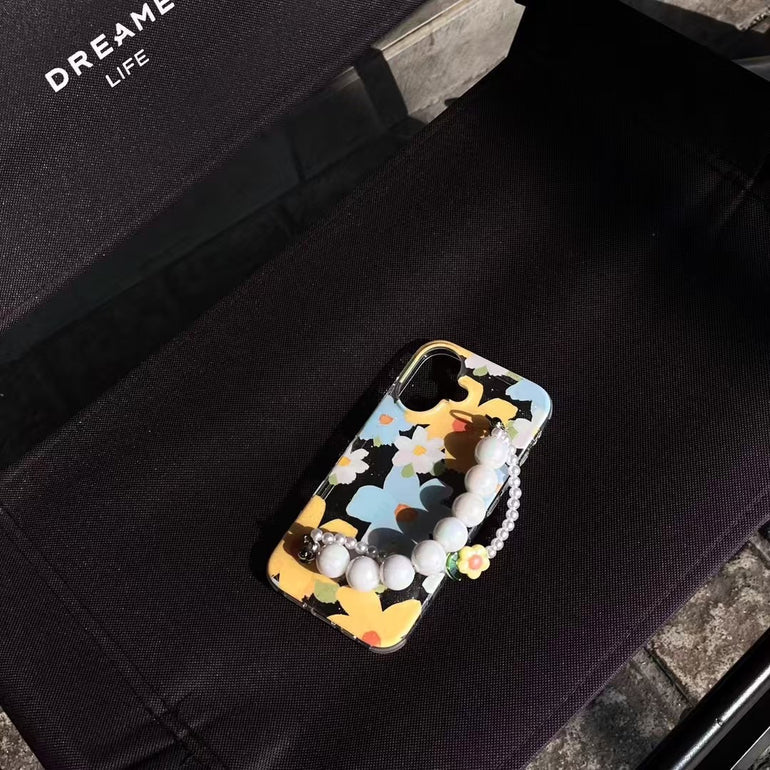 Daisy Pattern Silicon iPhone Case With Anti Fall Holder