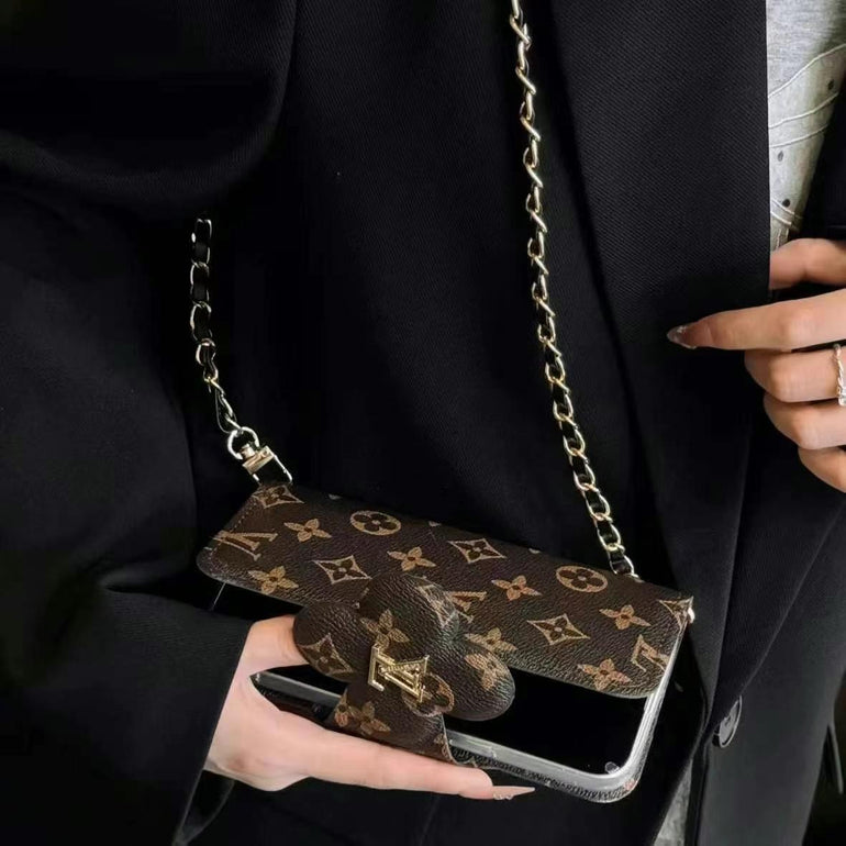 Luxury Branded Leather Flip Case For iPhone With Monogram Sling Chain