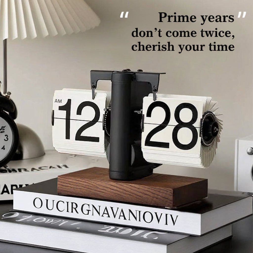 Retro Automatic Flip Clock Solid Wood Mechanical Desk Decor